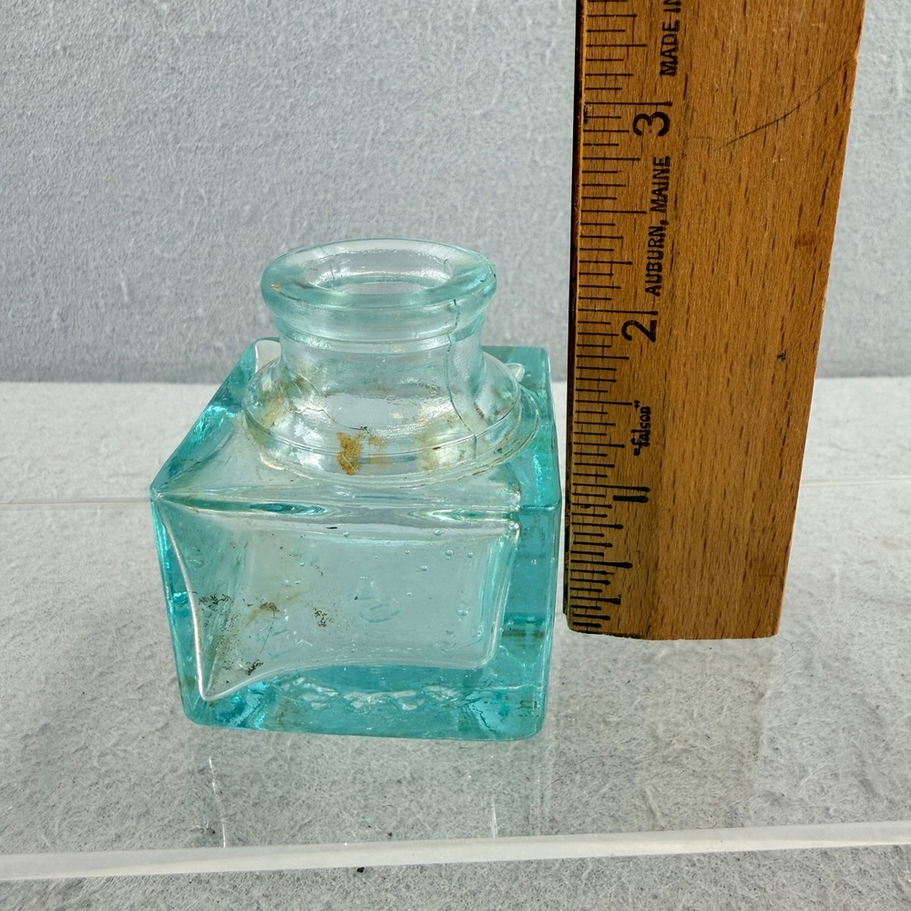 Antique L.H. Thomas Co. Chicago Aqua Glass Inkwell Embossed Base Star 1880s - Picture 7 of 8